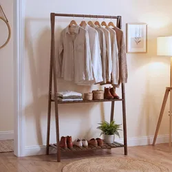 Bambus Standgarderobe MCW-Q32, Garderobenständer Kleiderständer Schuhregal, Stange 2 Ablagen 130x70x44cm ~ braun
