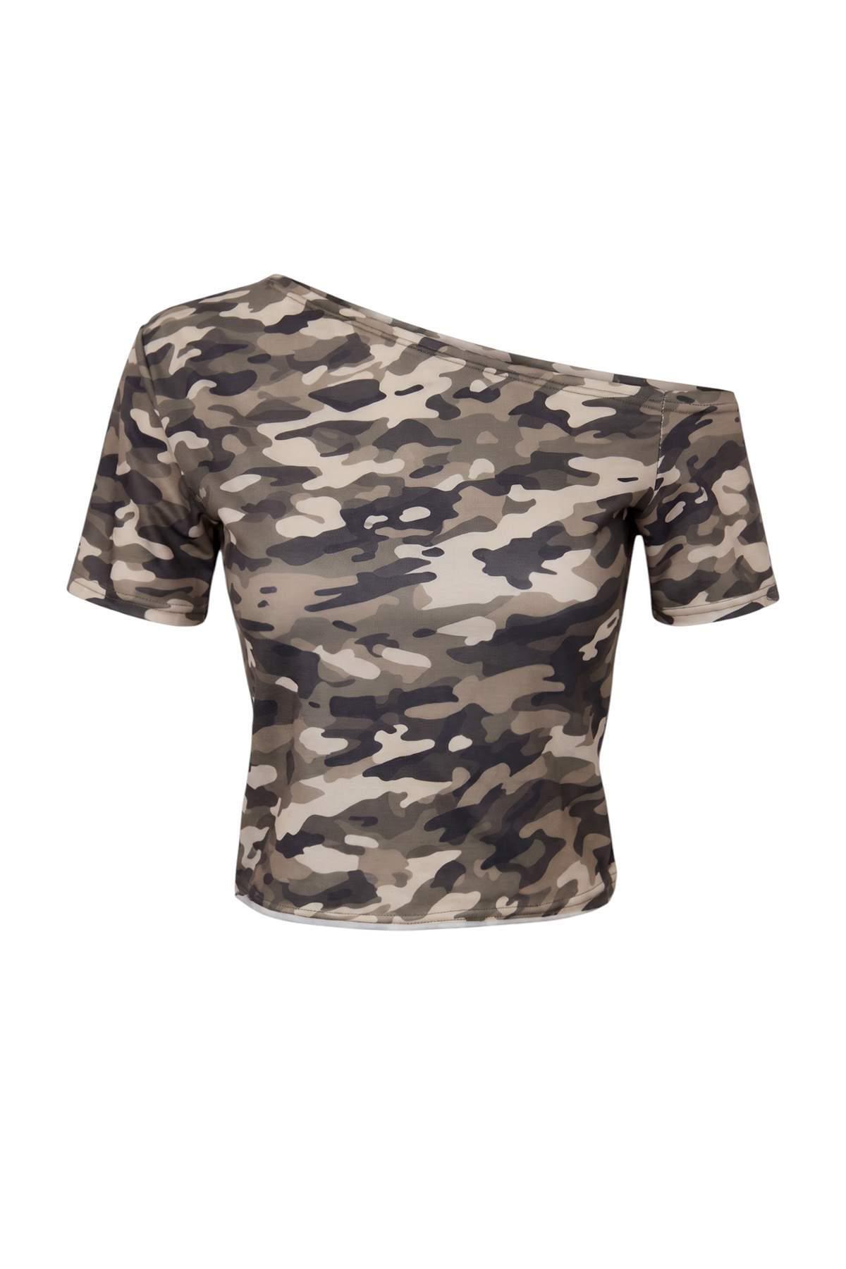 TRENDYOLMİLLA Damen Mehrfarbig Camouflage Kurz Tailliert Blusen