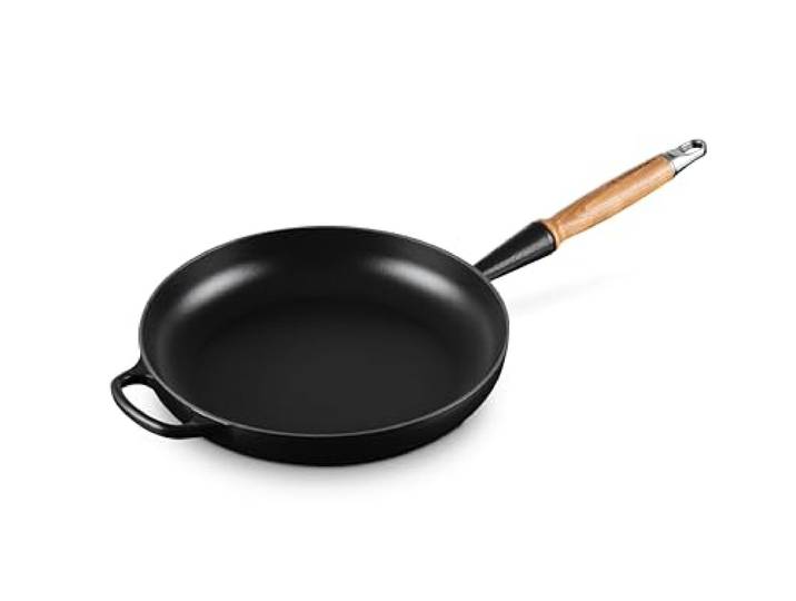 LE CREUSET Signature gusseiserne Bratpfanne mit Holzgriff 24 cm Schwarz matt, 20258240000422