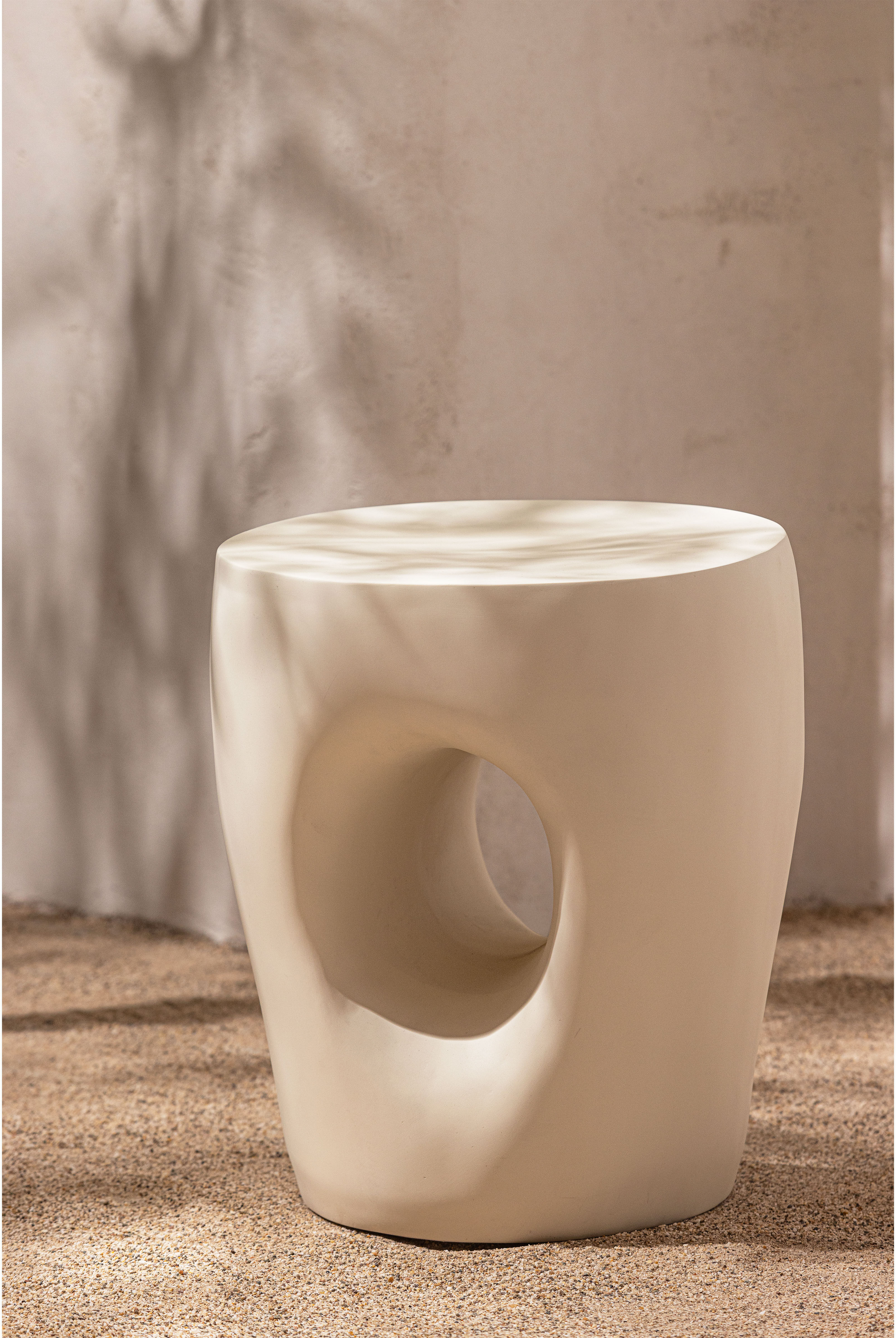 Beistelltisch WOOOD "Mica Fiber Reinforced Polymer organische Form, H 47 x B 40 x T 40 cm", weiss (natur, natur, natur), B:40cm H:47cm T:40cm, Tische, Beistelltisch, Tragkraft 150 kg, für In- und Outdoor, pfleigleicht natur, natur, natur B/H/T: 40cm x 47c