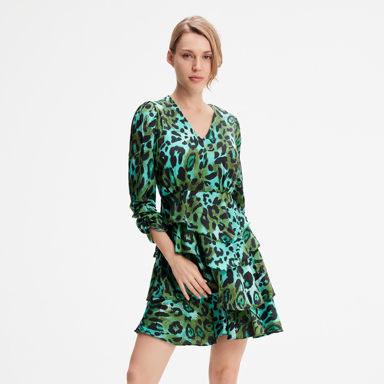 Kurzes Kleid mit Leopardenmuster