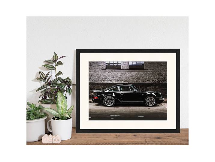 Tableau déco Porsche 911 Cadre : hêtre massif verni Revêtement : plexiglas Noir 53 x 43cm