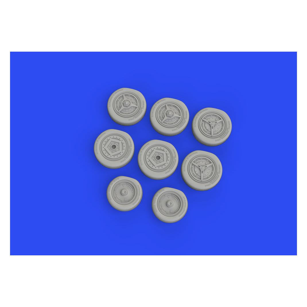 Eduard SR-71A wheels 1/48 (648740)
