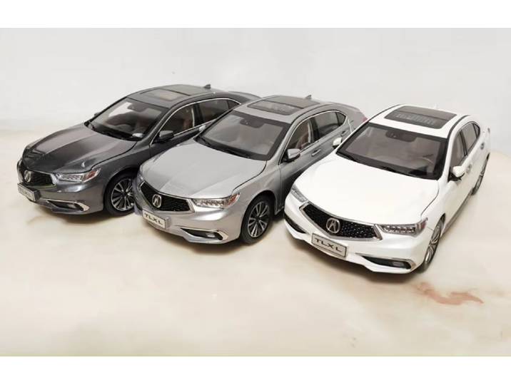 Modèle de voiture miniature en métal moulé sous pression Guangqi Honda Acura Tlx-L à l'échelle 1:18, véhicule de collection pour les collectionneurs de loisirs adultes, en stock