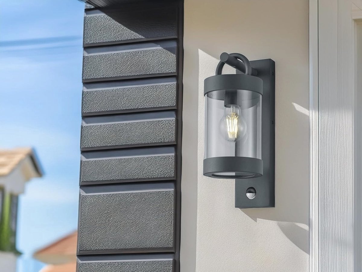 Moderne Buitenwandlamp met LED Verlichting, Bewegingssensor en Up-and-Down Lichteffect - Grijs/Zwart