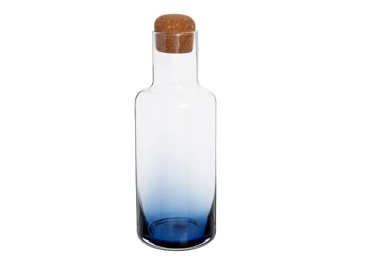 Karaffe aus Glas, blau und transparent