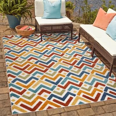 Gertmenian Fosel Allie Modern Geometric Chevron Multi-Colored Indoor/ Outdoor High-Low Area Rug