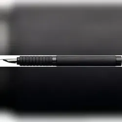 Füller Essentio Aluminium schwarz mit gefedertem Clip,