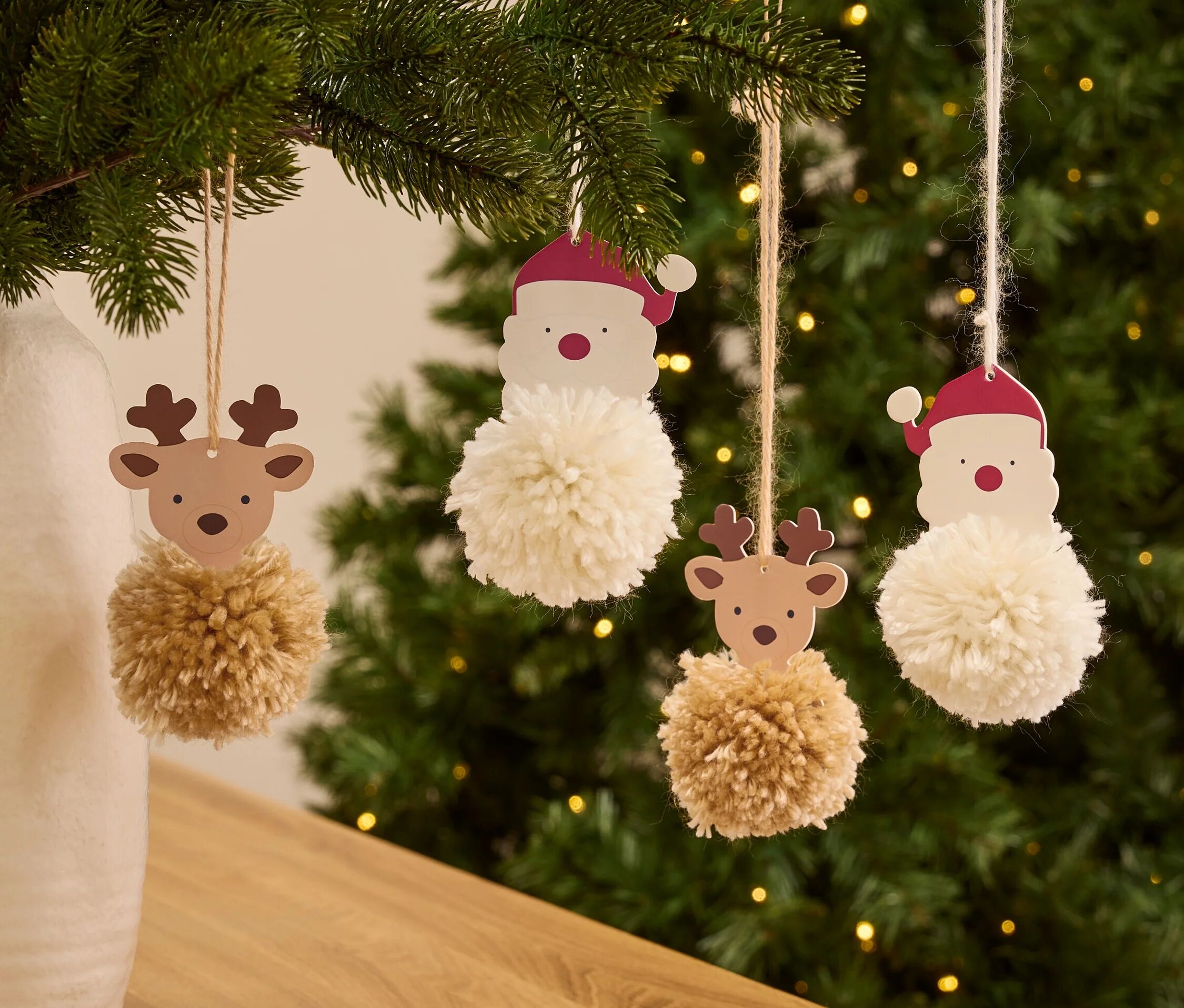Tchibo - Weihnachts-Pompom-Bastel-Set - weiss