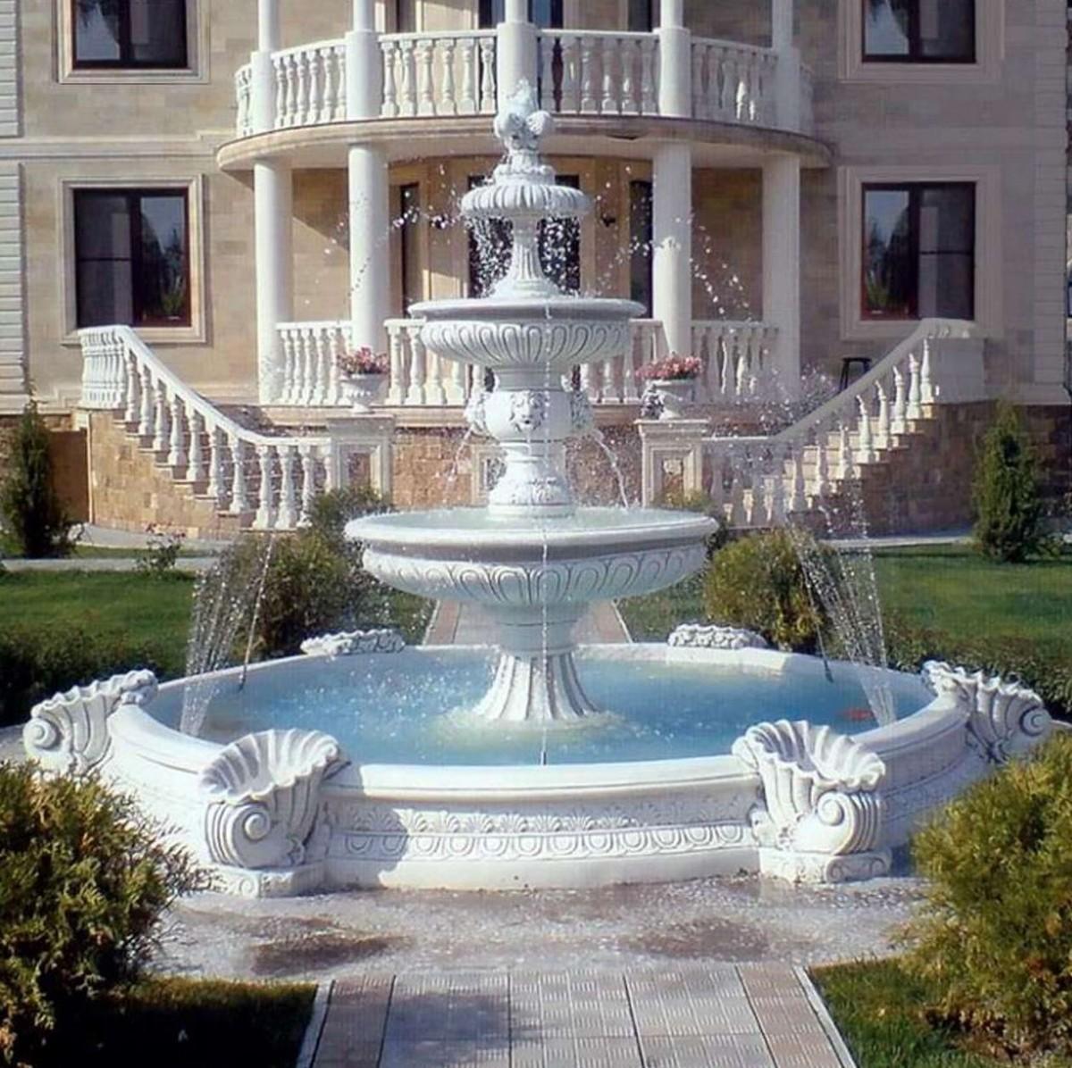 Casa Padrino Barock Springbrunnen Weiß Ø 400 x H. 280 cm - Barock Garten Deko