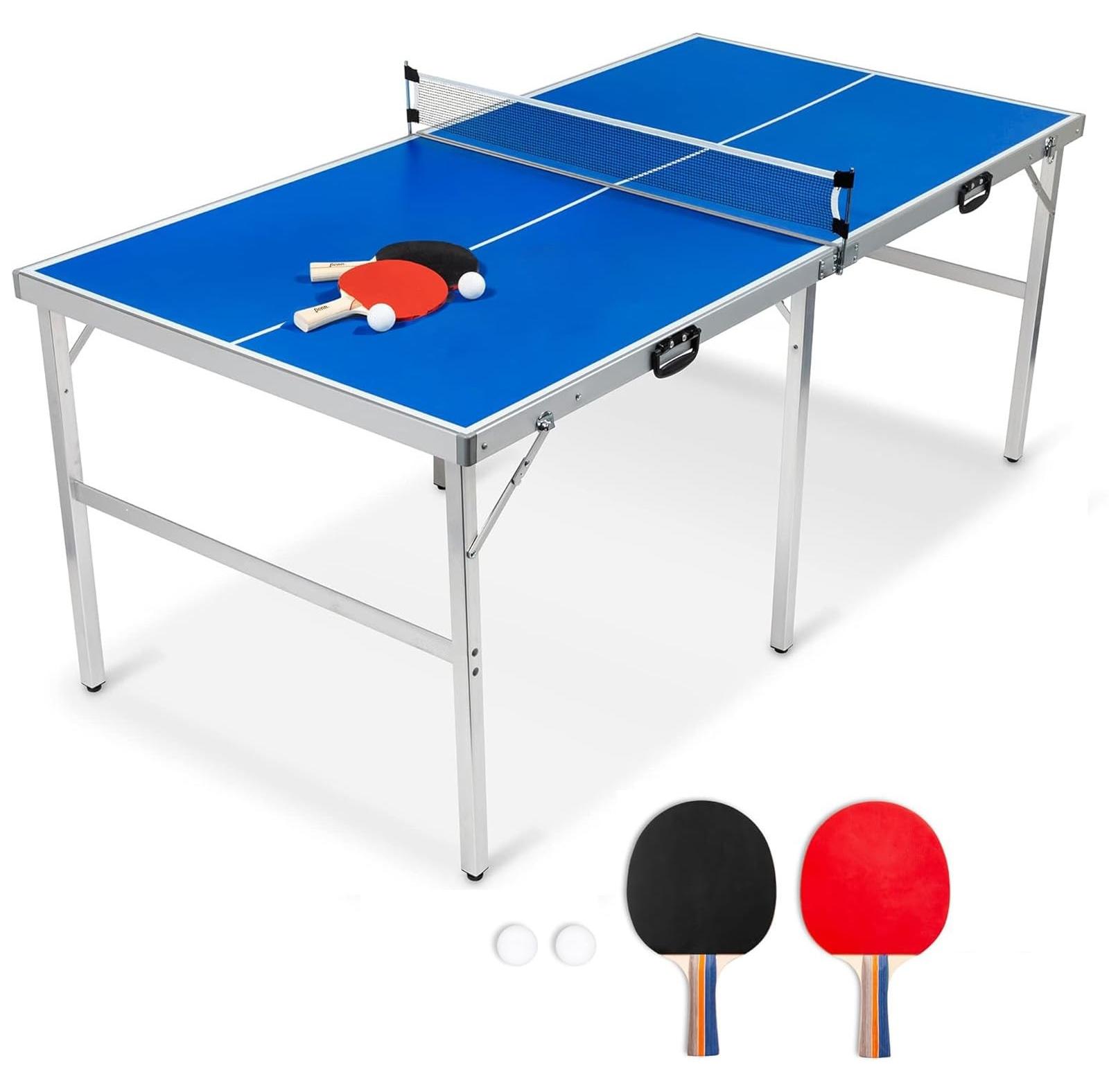 Faltbarer Tischtennistisch mit Netz, Bällen und Schlägern