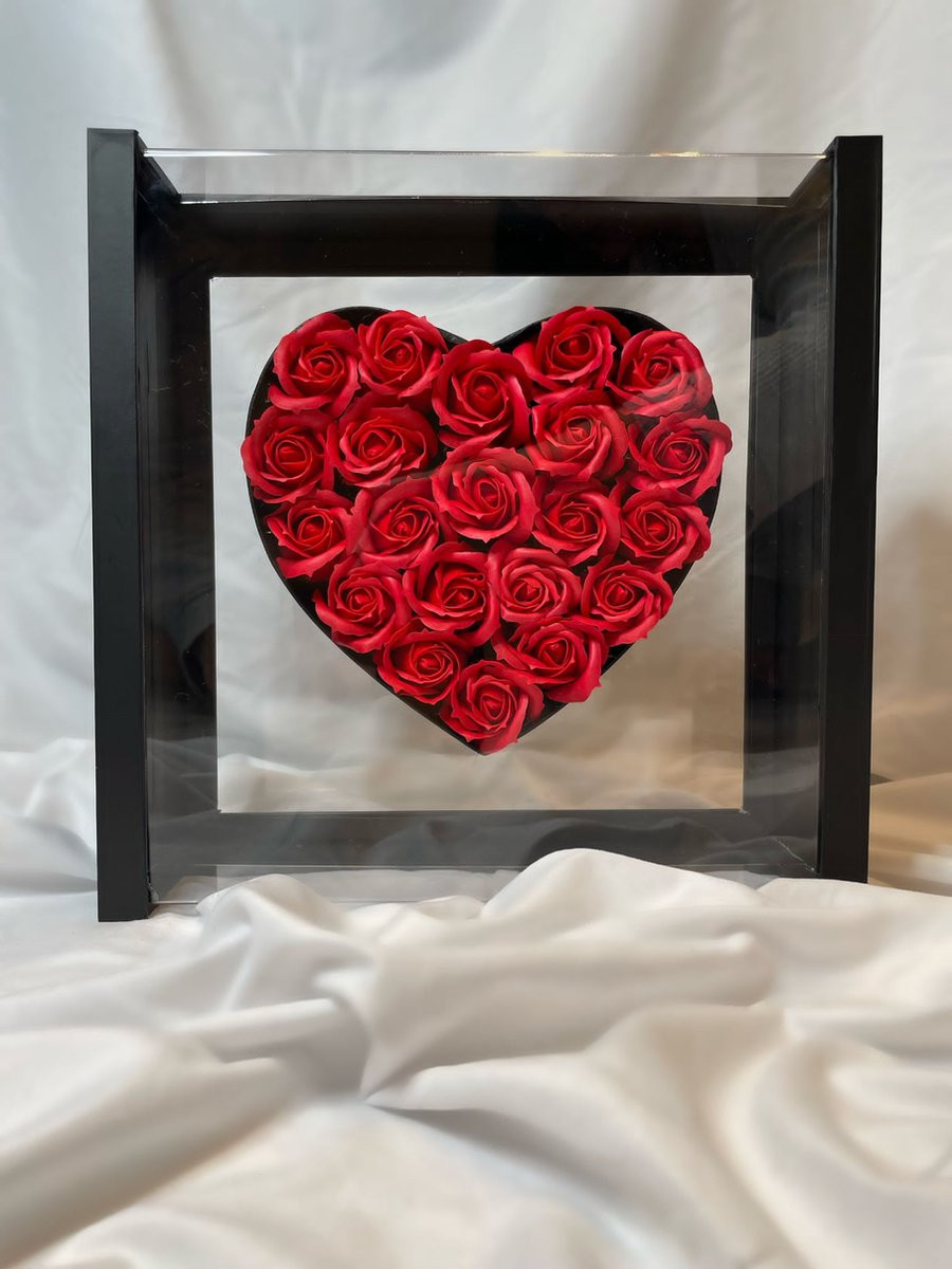 AG Luxurygift Luxe Soap Roses Flower Box met Magneetsluiting