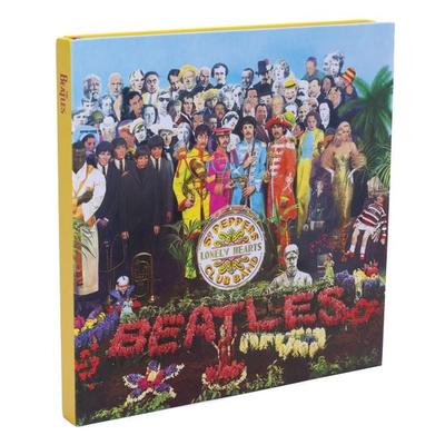 The Beatles: Sgt. Pepper's Lonely Hearts Club Record Album Journal, Gebundene Ausgabe von Insights, Insight Editions USA