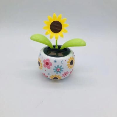Inspired Living Solar Swinging Sunflower Bee Car Ornament Solar Powered Car Decoration For Dashboard & Interior Decor sunflower