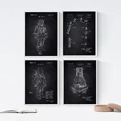 POSTER Set mit 4 Schwarz Astronaut Patenten A4 Rahmenlos