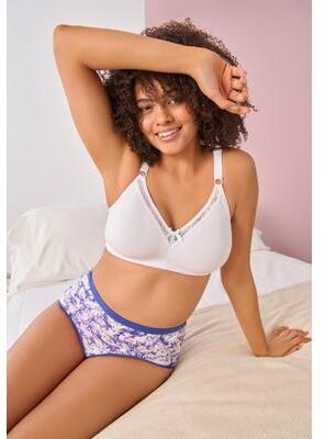 Plus Size Women's Leading Lady® Soft Support Cotton Wireless Bra by Leading Lady in White (Size 44 C/DDD)