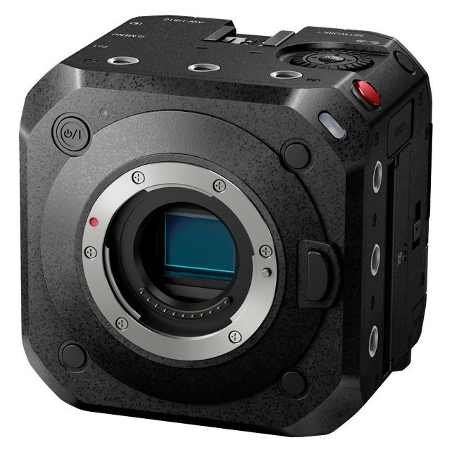 Panasonic AW-UB10 4K Video Camera (10.30 Mpx, 30p) (AW-UB10E)