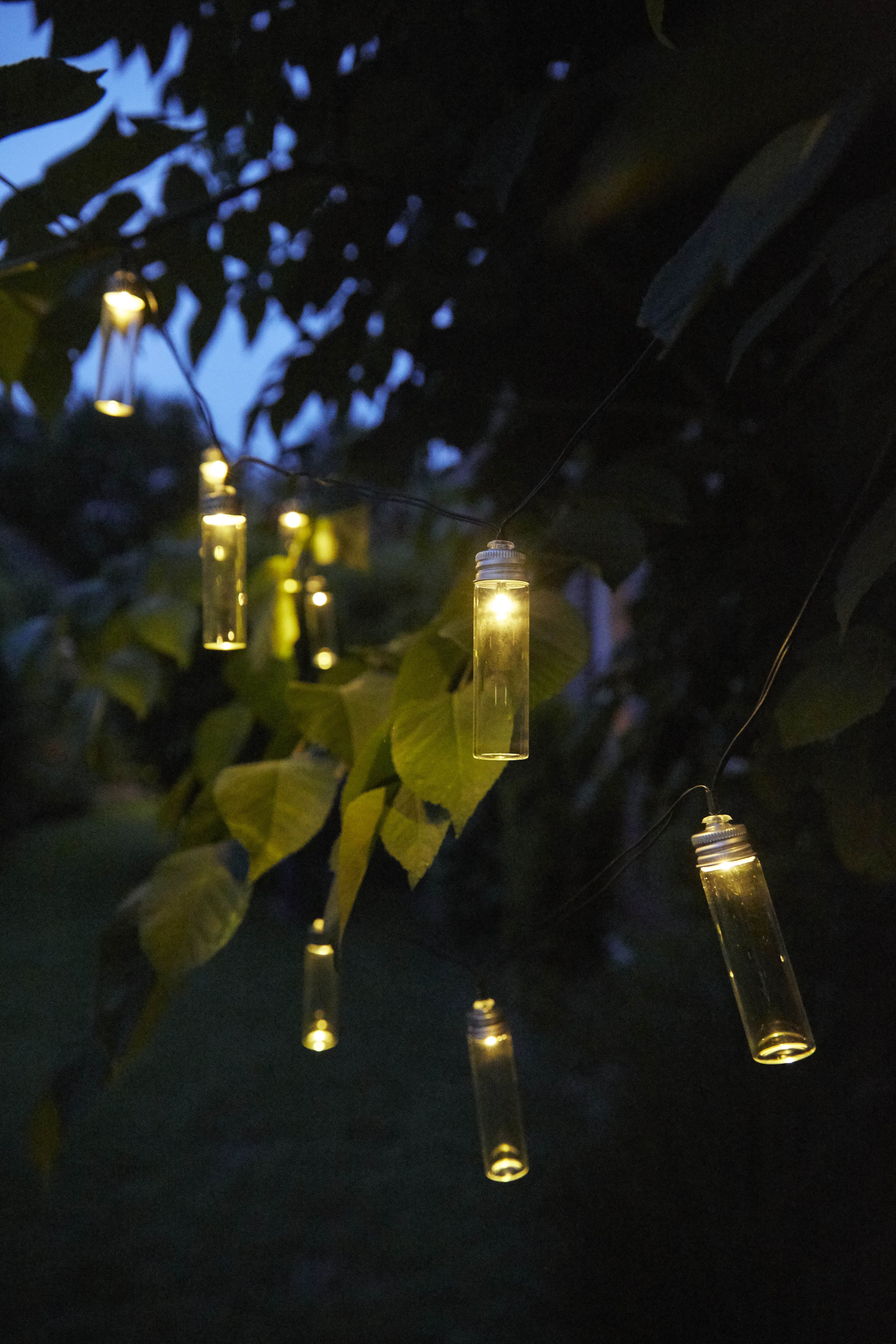 LUXFORM LED-Lichterkette "Luxform Solar Monte Gordo", silber, Flammen 1 Stk., Gesamtlänge 4,65m, Lichterketten, LED-Lichterkette, Solarenergie, IP44, LED-Lichterkette