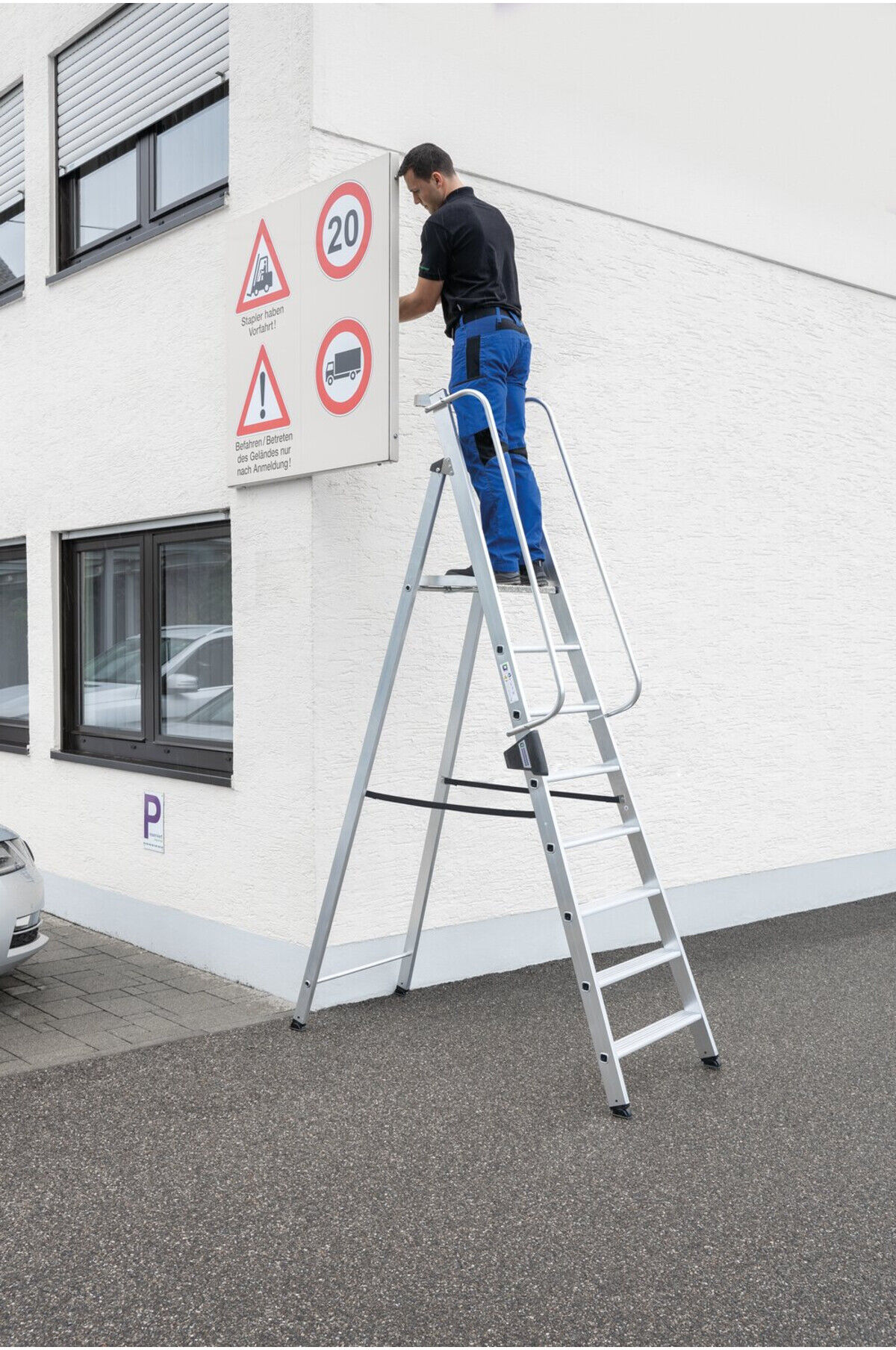MUNK Aluminium-Stehleiter einseitig begehbar 9 Stufen (050089)