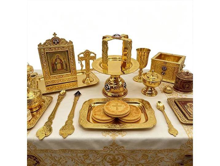 Ensemble d'autel orthodoxe de luxe en or, plateau à icônes religieuses en métal et ensemble de récipients sacrés avec boîte pour fournitures d'église, cadeau chrétien