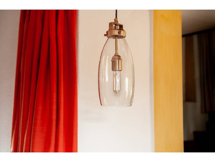 Suspension en verre et laiton doré Belno