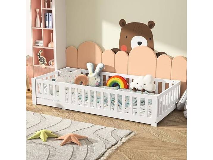 Bodenbett 90x200 cm, Montessori Bett mit Zaun und Tür, Kinderbett 90x200 mit Rausfallschutz und Lattenrost, Holzbett Einzelbett für Kinder,Jugendbett Massivholz Gitterbett Kinder Bett,Weiß