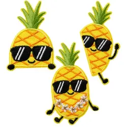 buttinette Applikationen "Crazy Ananas", Größe: 3,5–6 cm, Inhalt: 3 Stück
