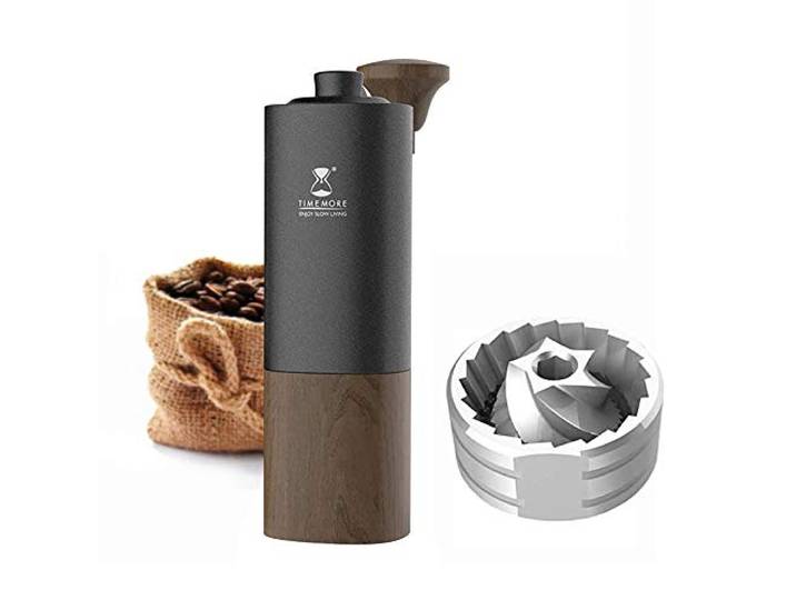 TIMEMORE Chestnut G1 Manuelle Kaffeemühle mit einstellbarer Einstellung, Unibody-Design aus Aluminium und Walnussholz. Gießen Sie Kaffee, Espresso und French Press in Schwarz