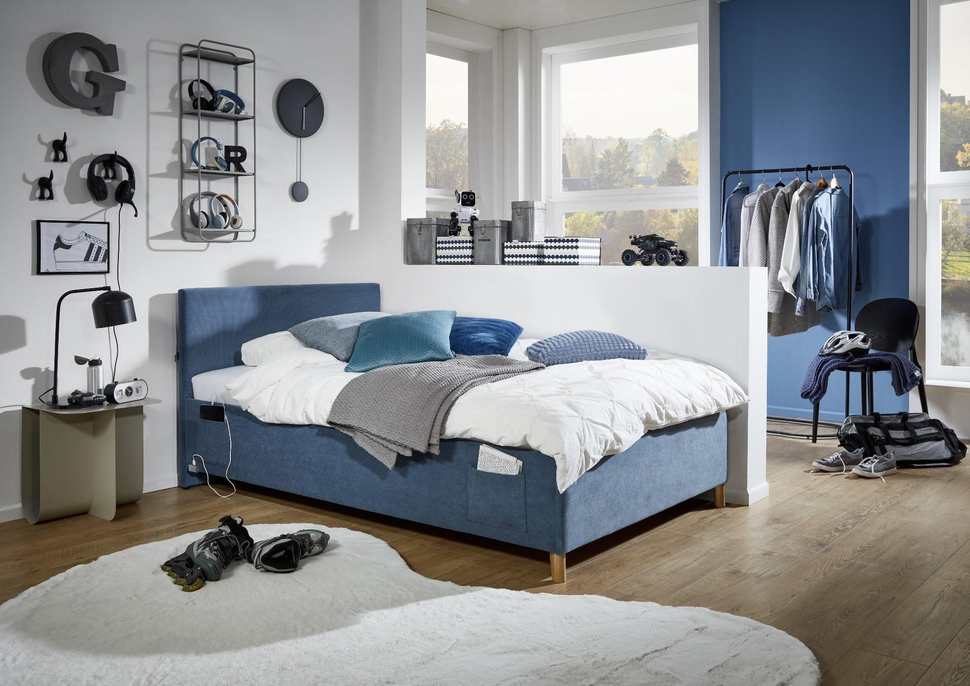 Meise Möbel Kinderbett Cool 120x200 cm | Bettkasten & Lattenrost | Cordstoff Ocean | Holzfuß eichefarbig
