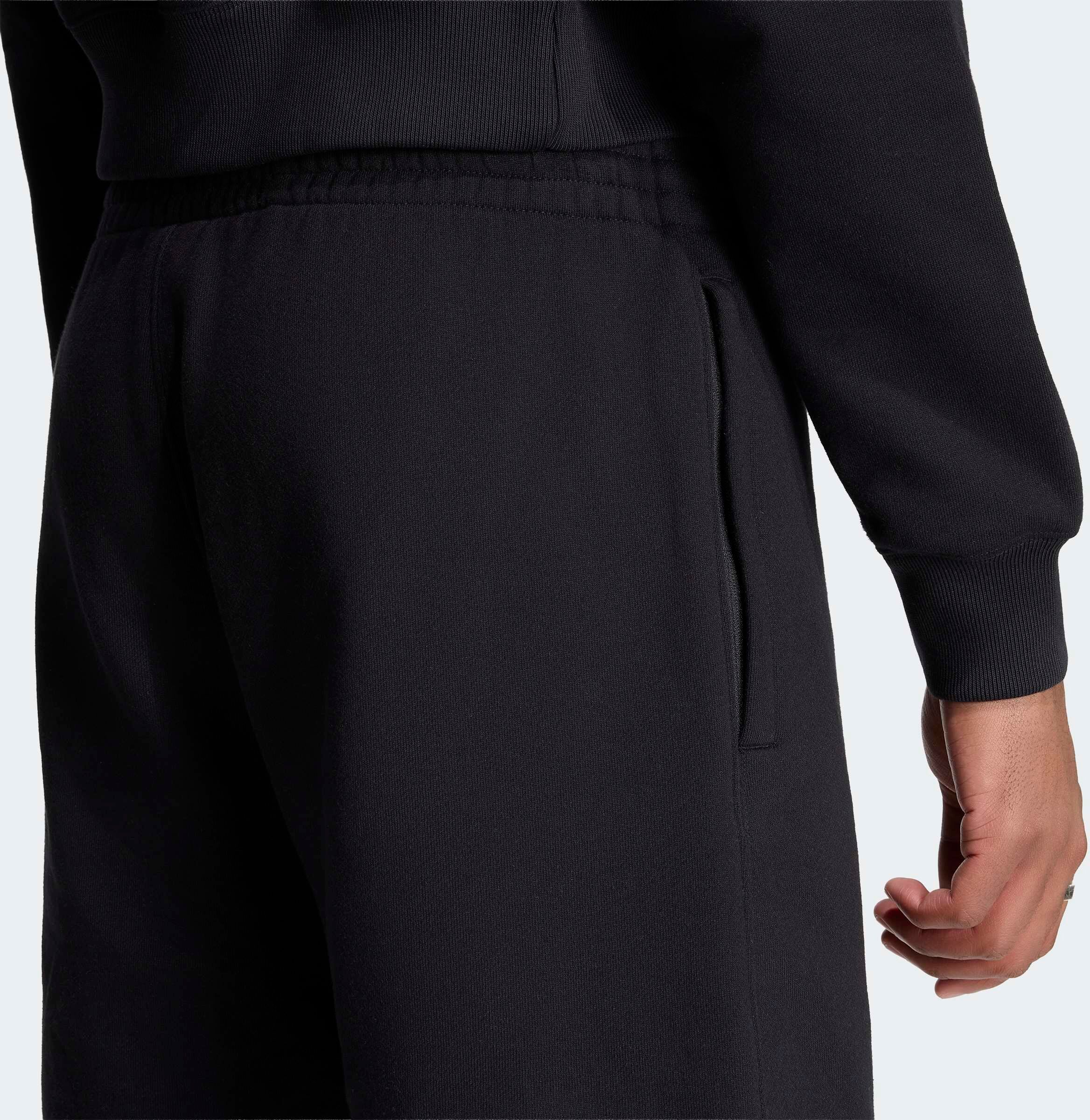 Shorts ADIDAS ORIGINALS "TREFOIL ESSENTIALS FLEECE", Herren, Gr. L, N-Gr, schwarz (schwarz, normal, gr.), Obermaterial: 100% Baumwolle, Hosen Shorts schwarz, normal, gr. L, N-Gr