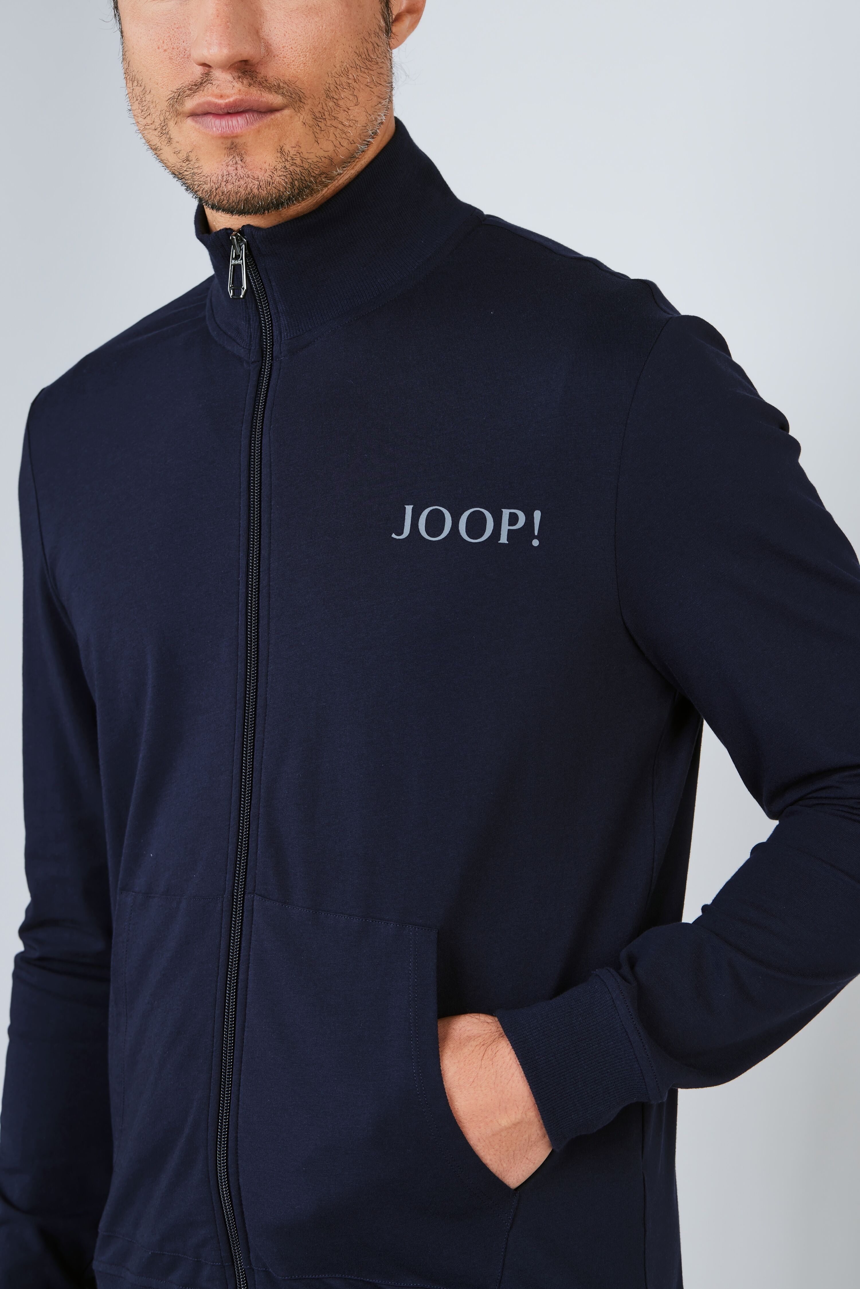 Joop! Sweatjacke JOOP "Comfort", Herren, Gr. S, blau (navy), Jersey, Obermaterial: 95% Baumwolle, 5% Elasthan, Basic hüftbedeckend, ohne Ausschnitt, angesetztes Bündchen, Sweatjacken Sweatjacke, Stehkragen, Regular Fit, geteilte Kängurutaschen, langärmeli