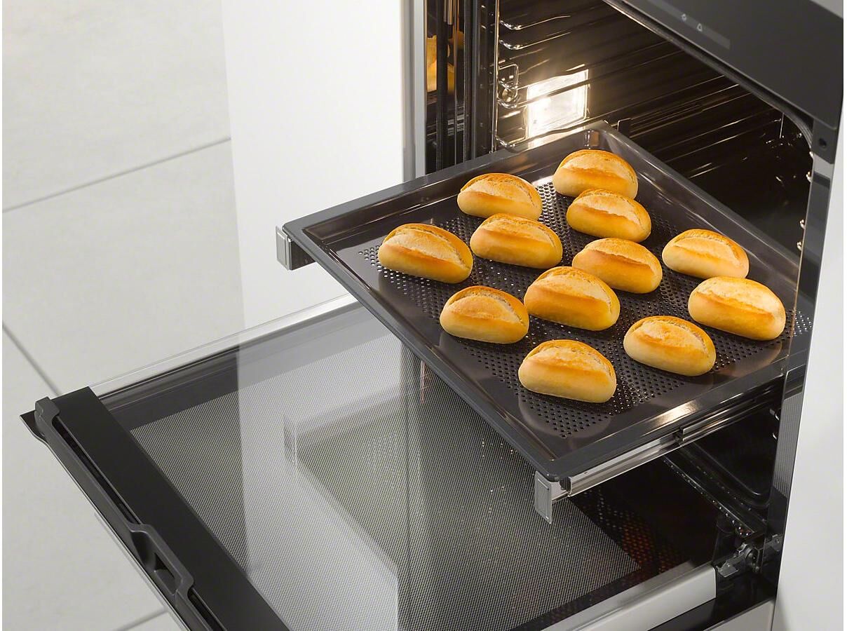 Backblech MIELE "HBBL 71 44.8 cm x 38.6 cm", grau (grau, schwarz), B:44,8cm T:38,6cm, Edelstahl, Backbleche, Backblech grau, schwarz B/H/T: 44,8cm x 2,2cm bis x 38,6cm