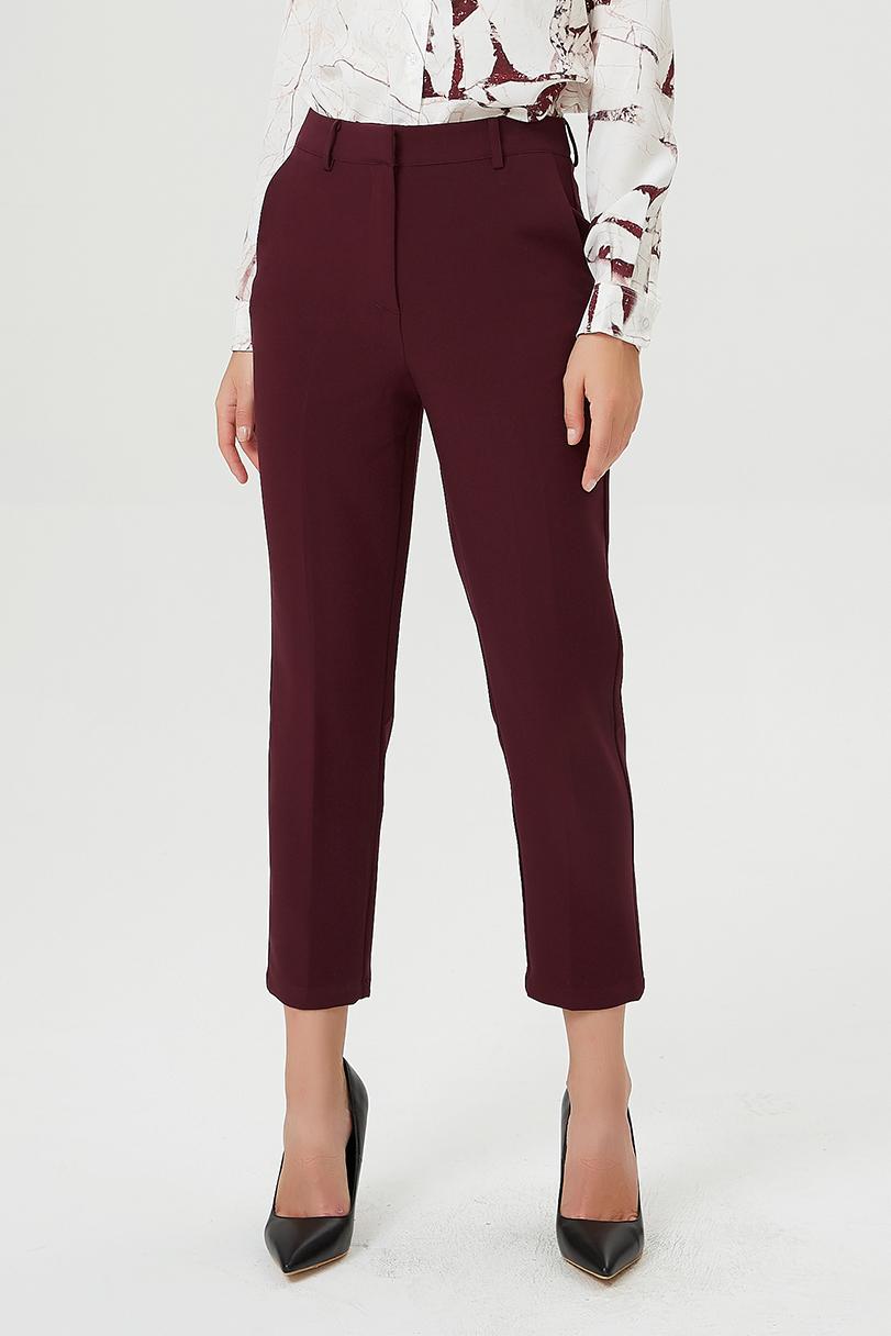 Schmal zulaufende Caprihose