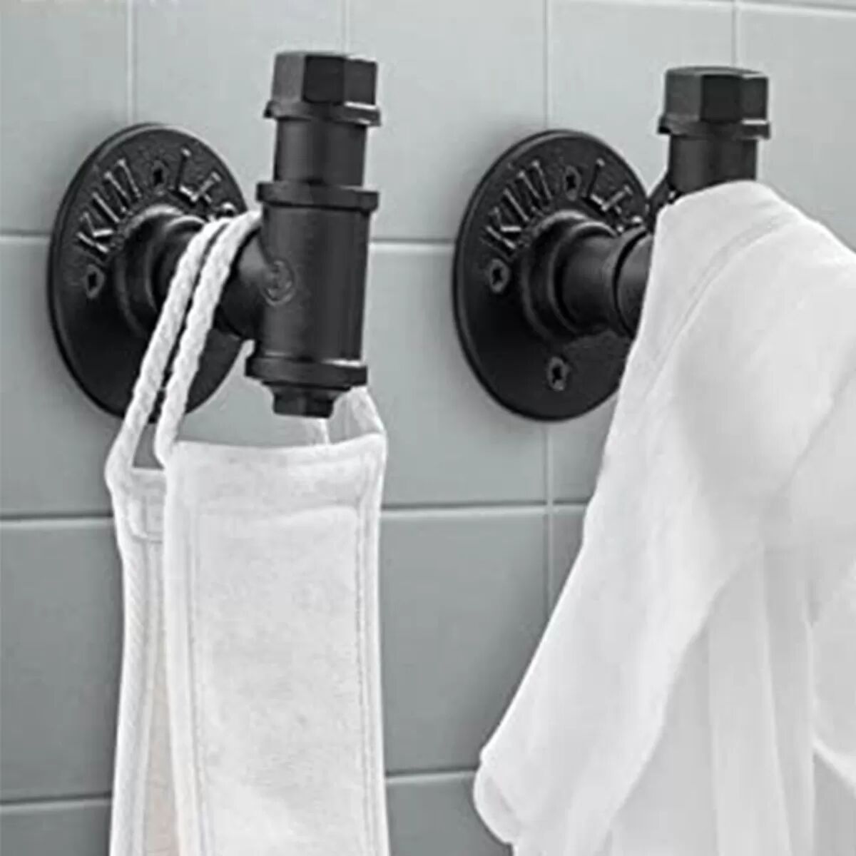 INF Set mit 2 schwarzen, verzinkten Wandhaken aus Rohr – Bademantel- und Handtuchhaken