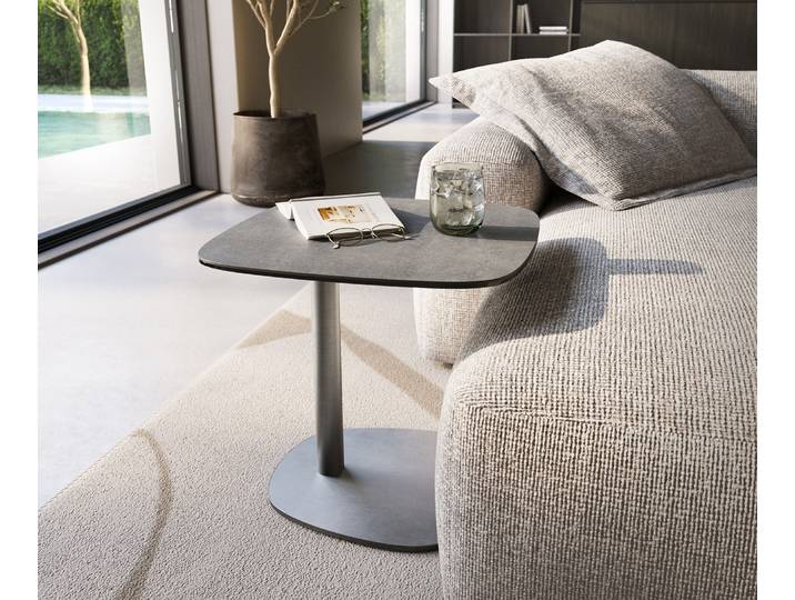 Beistelltisch Edge Boot 50x50 cm Keramik Beton Grau Eleny Edelstahl gebürstet, Beistelltische