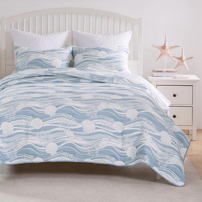 Greenland Home Fashions Greenland Home Coastal Paradise Reversible Matelasse Coverlet Set