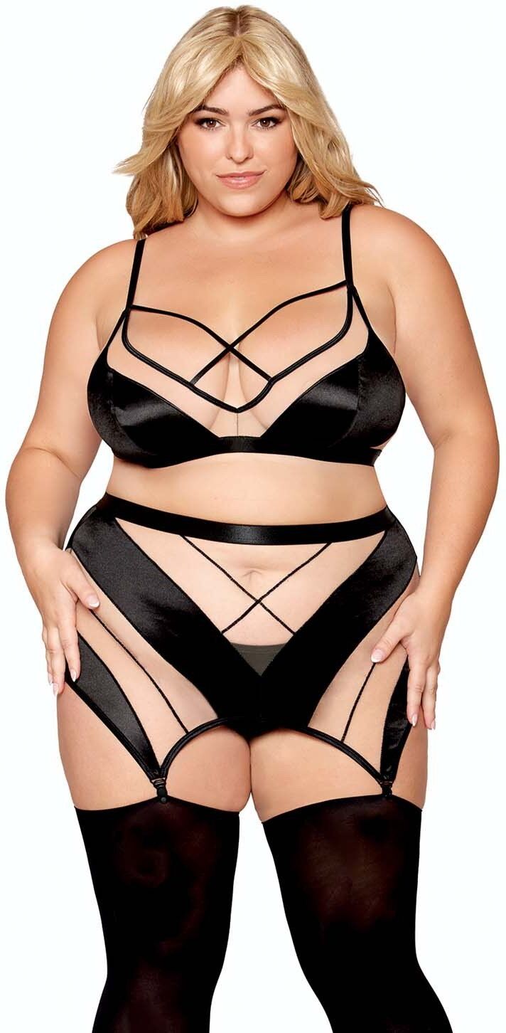 Dreamgirl Ensemble grande taille avec Soutien-gorge, jupe porte-jarretelles, string