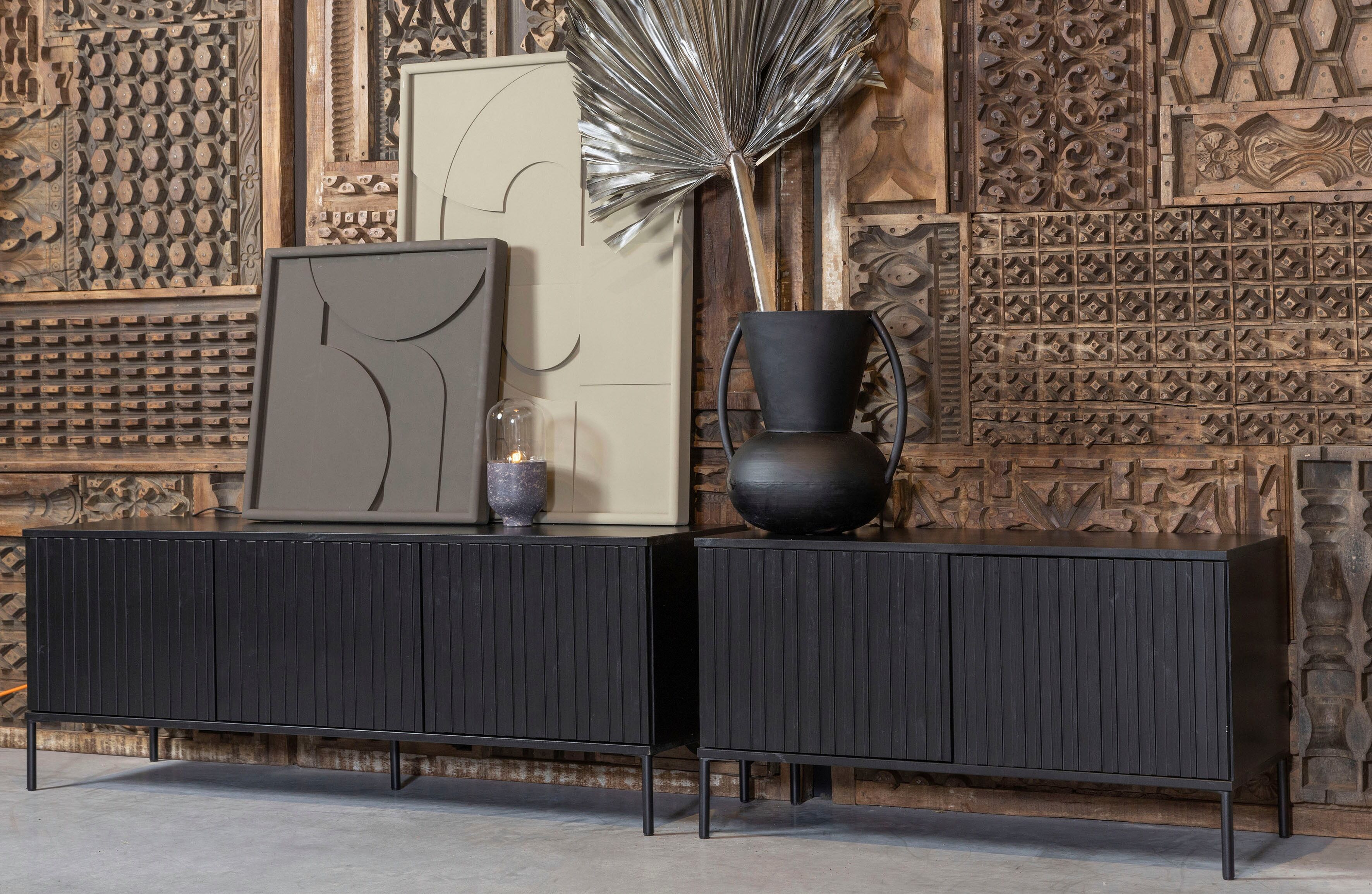 Sideboard WOOOD "New Gravure FSC Mix holz mit Druckmechanismus H 56 x B 150 x T 44 cm", schwarz, B:150cm H:56cm T:44cm, Holzwerkstoff, Sideboards, Sideboard, Kiefernholz, Tragkraft höhenverstellbare boden 10 kg, Kabelöffnung schwarz B/H/T: 150cm x 56cm x 