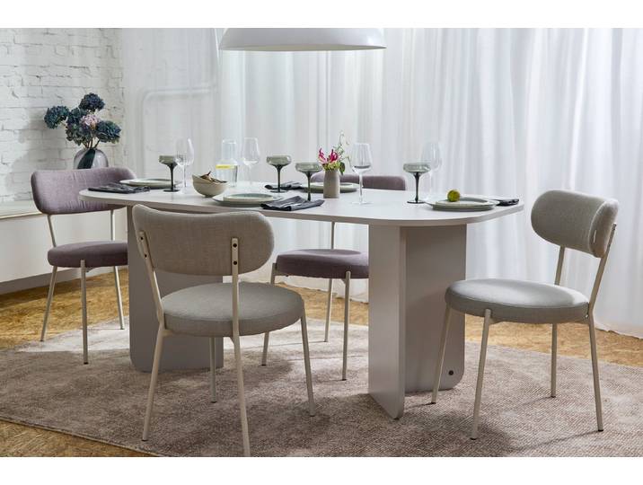 TOM TAILOR HOME Essgruppe ROUNDED TABLE + 4x TOM TAILOR Stühlen in abgestimmten Farben u. Formen, (Set, 5-teilig, 1 Tisch und 4 Stühle), für ein stimmiges Gesamtbild am Esstisch – ohne langes Suchen.