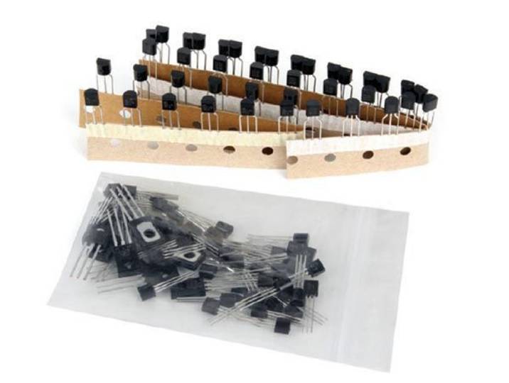 SET TRANSISTOREN - 100 st. - 8 WAARDEN (± 100 stuks)