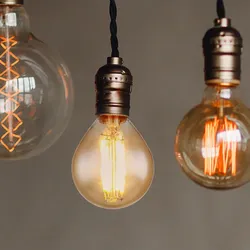 LED Vintage Leuchtmittel E14 Retro Filament Leuchtmittel Kugel Glühbirne, Glas Amber, 4 Watt 350 Lumen 2200 Kelvin warmweiß, DxH 4,5x7,8 cm