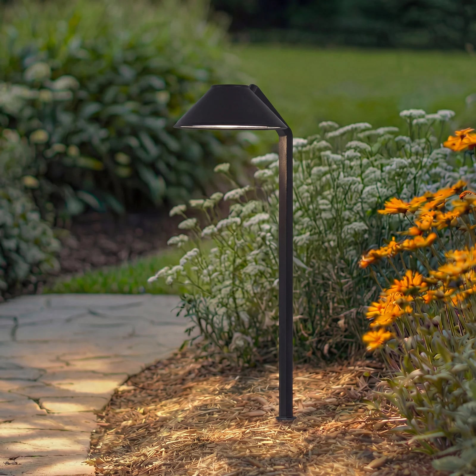 Lindby Capelo LED grondspies lamp zwart aluminium - Hoogte: 77 cm