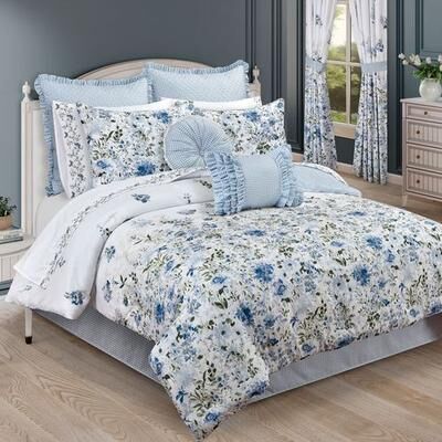 J Queen New York, Inc. Kourtney Comforter Set Blue, King, Blue
