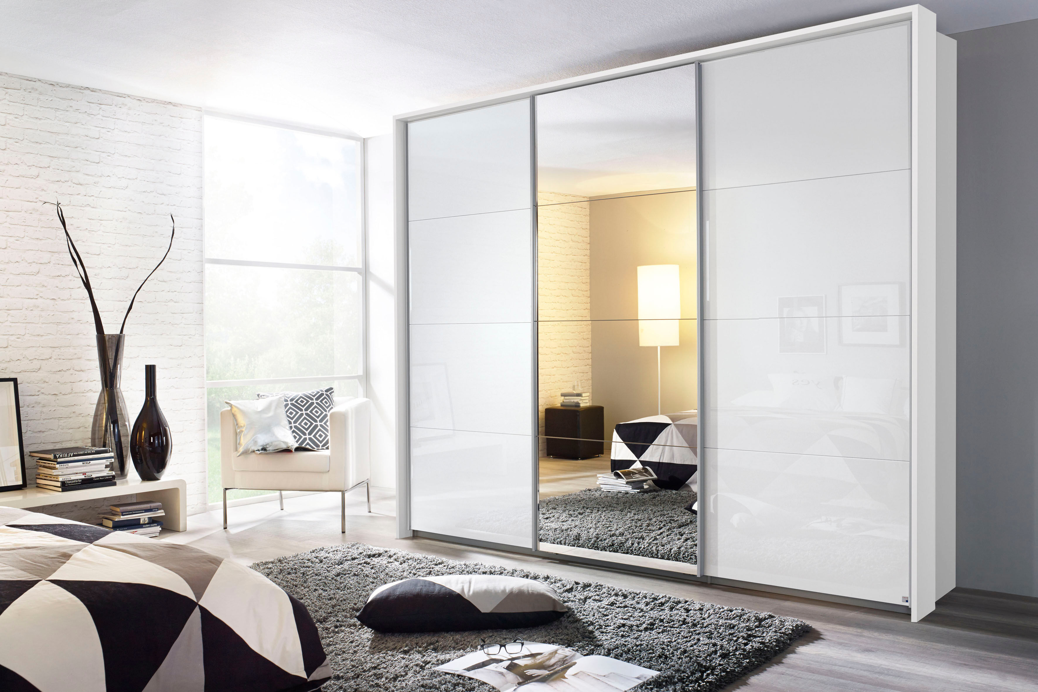 rauch "Kleiderschrank Schrank Garderobe Wäscheschrank Ankleide KULMBACH" optional mit Beleuchtung, Breiten 278/368 cm Höhen 214/233 cm, mit umfangreicher Innenausstattung und Passepartout MADE IN GERMANY
