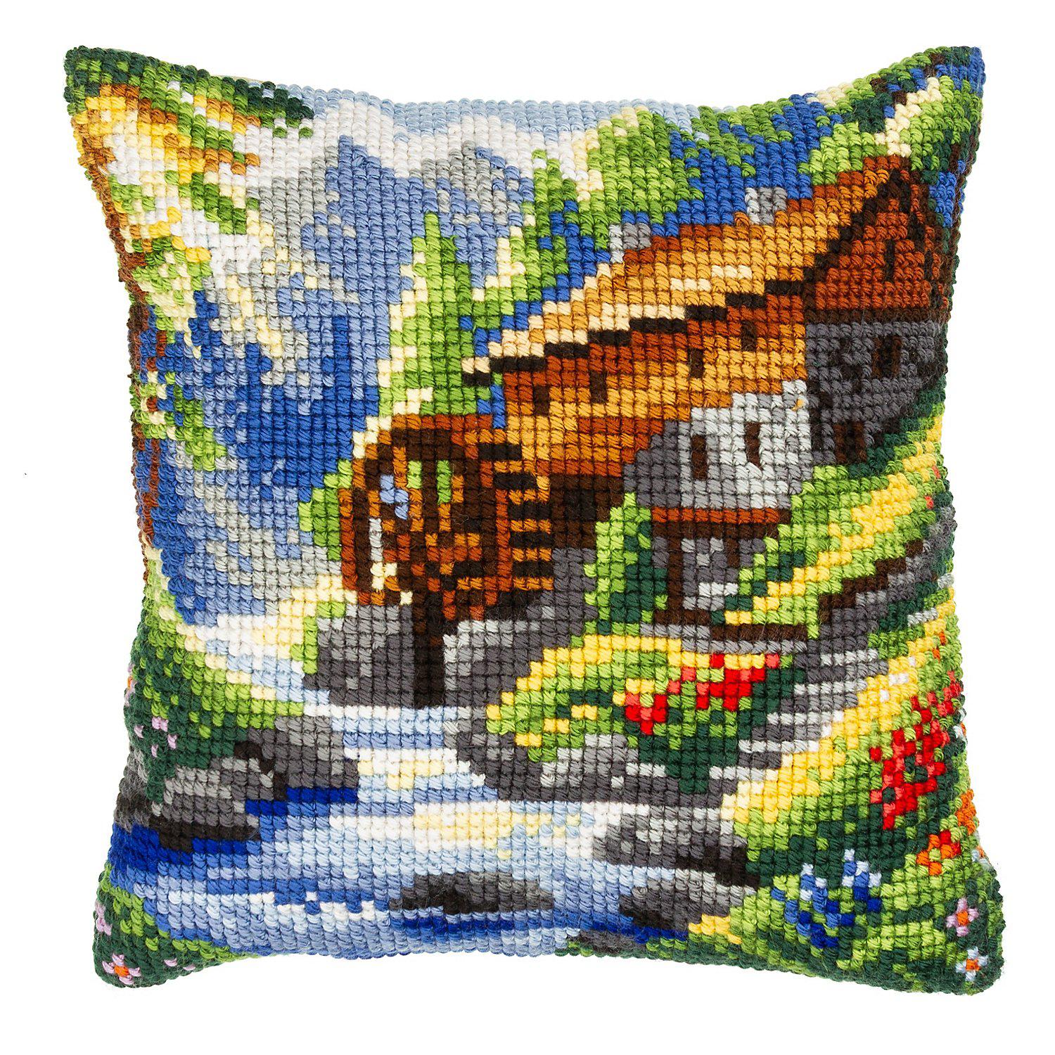 Kreuzstichkissen "Berglandschaft"