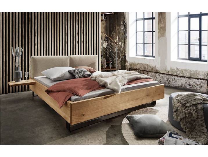 Doppelbett mit Polsterkopfteil 'New York' 200x200cm Wildeiche geölt