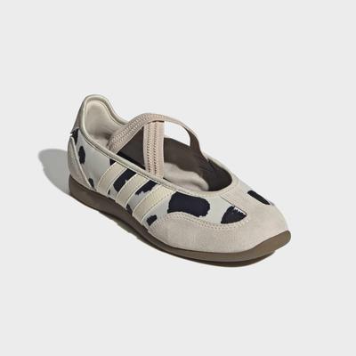 Sneaker Ballerinas ADIDAS SPORTSWEAR "BARREDA MARY JANE", Damen, Gr. 42, beige (wonder weiß, wonder weiß, crystal linen), Leder, Textil, Schuhe, mit Kuh Muster