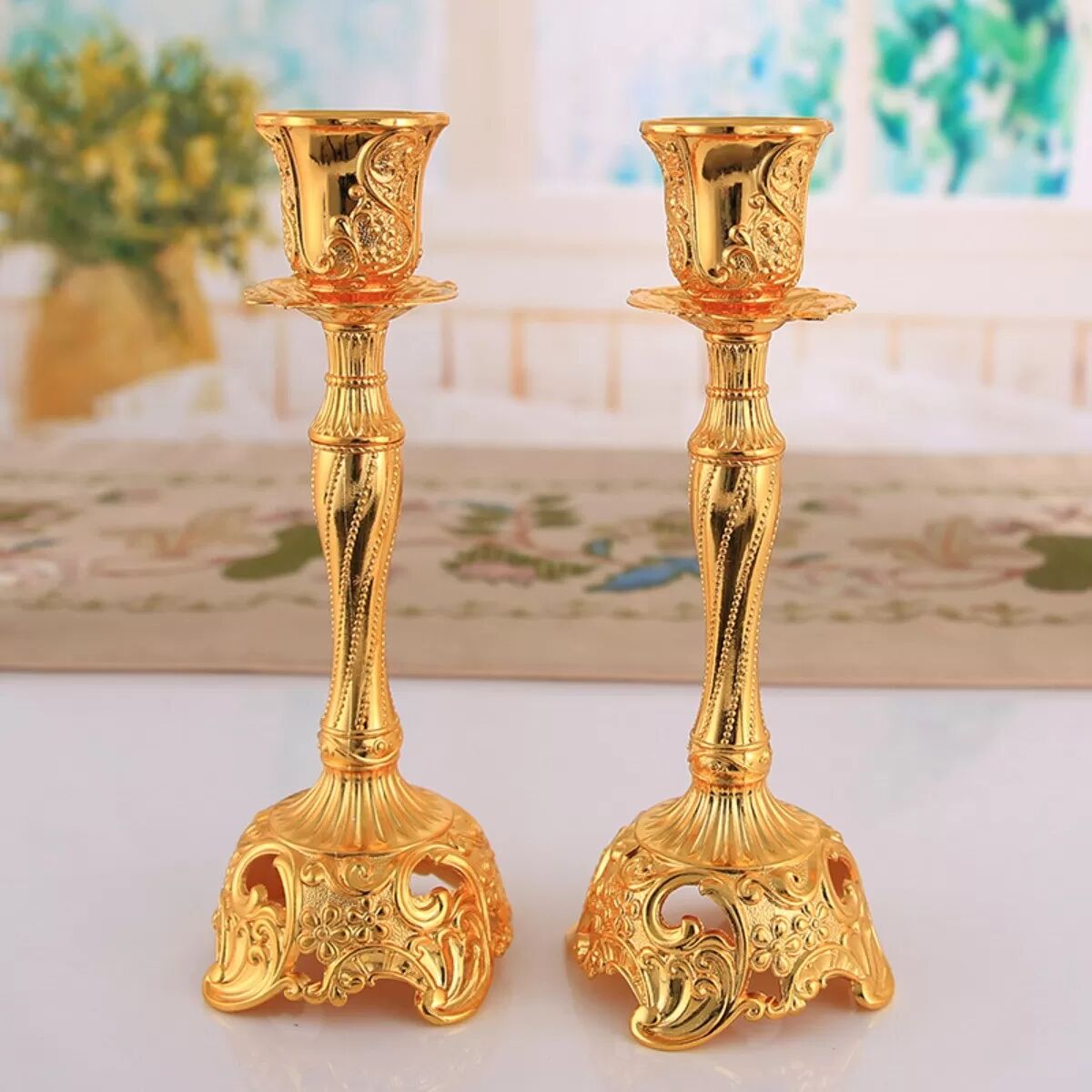 INF Eleganter Kerzenständer aus Zinklegierung - Europäischer Edelstein-Kerzenleuchter für romantische Dekoration Gold