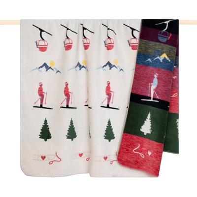 Wohndecke PAD "WINTER SPIRIT", creme, ski, B:150cm L:200cm, Baumwolle, Polyacryl, Wohndecken, Wohndecke, Zwei winterliche Designs in einem Produkt – Brezel und Ski-Szene