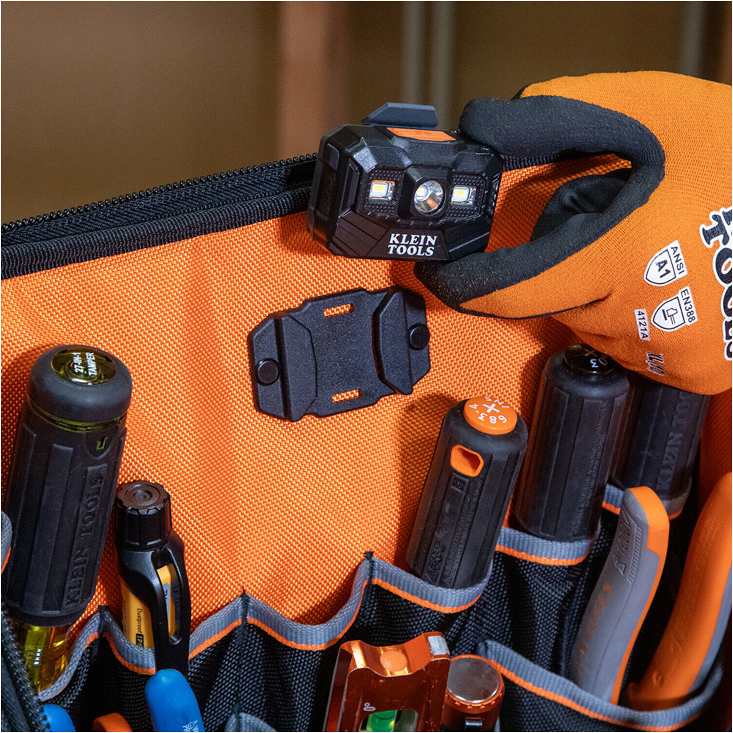 Klein Tools Werkzeugrucksack Tradesman Pro™ 27 Taschen (62482)